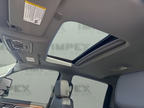 Used 2025 GMC Sierra 2500 Denali w/ Denali Reserve Package image 12