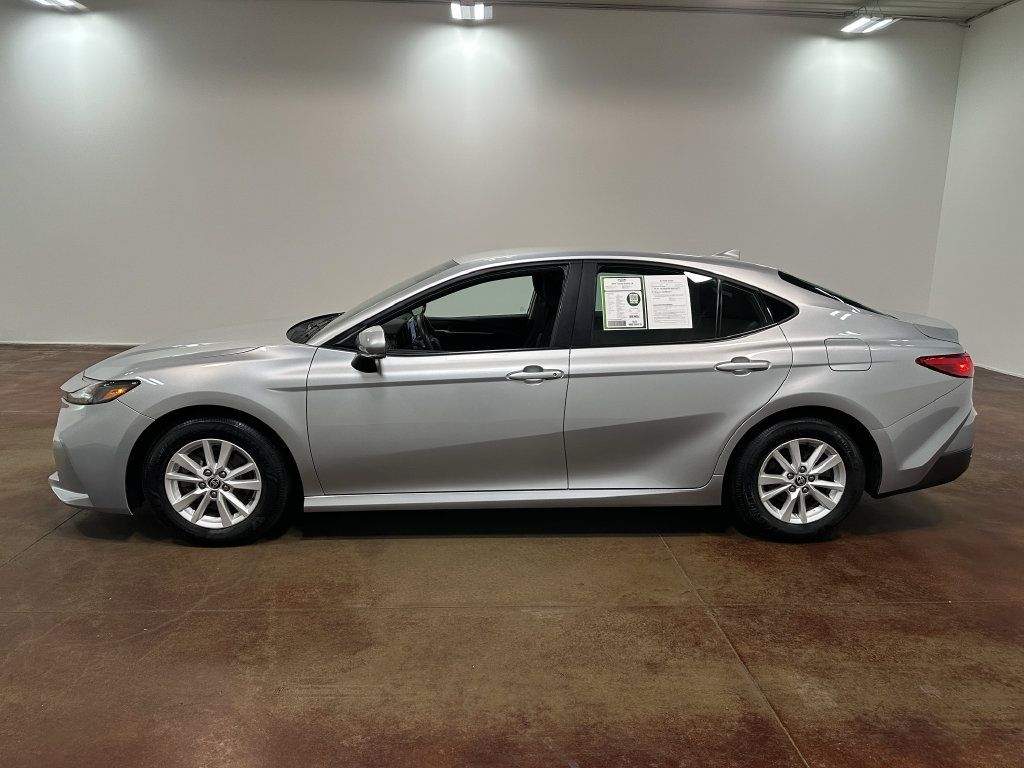Used 2025 Toyota Camry LE FWD image 32