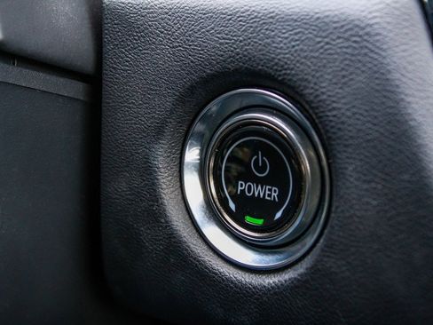 Used 2024 Cadillac Lyriq Tech image 31