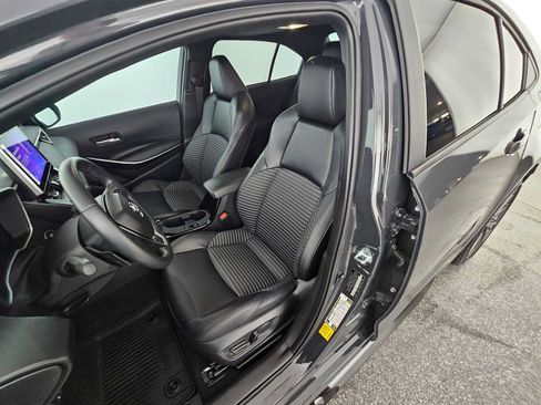 Used 2025 Toyota Corolla XSE FWD image 22