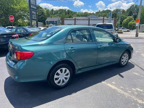 Used 2009 Toyota Corolla LE FWD image 3