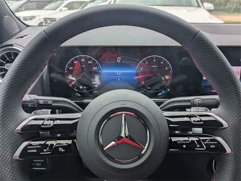Used 2025 Mercedes-Benz GLA 250 GLA 250 image 18
