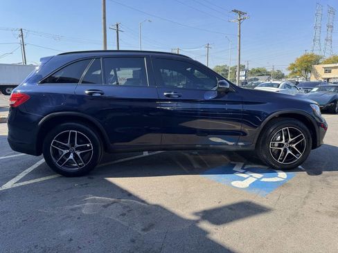 Used 2019 Mercedes-Benz GLC 300 4MATIC w/ AMG Line image 4