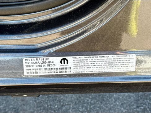 Used 2022 RAM 3500 Laramie w/ Night Edition image 14