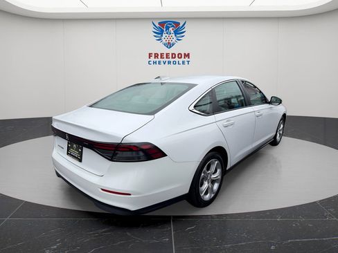 Used 2025 Honda Accord LX image 6