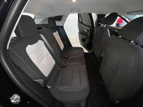 Used 2024 Chevrolet Trax LS w/ LS Convenience Package FWD image 31