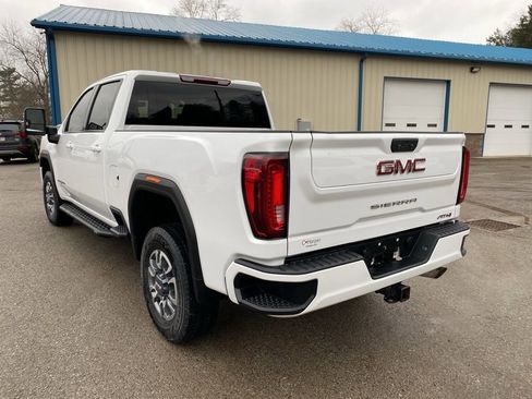 Used 2022 GMC Sierra 2500 AT4 image 5
