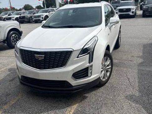 Used 2021 Cadillac XT5 Luxury w/ LPO, Floor Liner Package FWD image 2