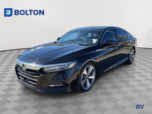 Used 2018 Honda Accord Touring image 1