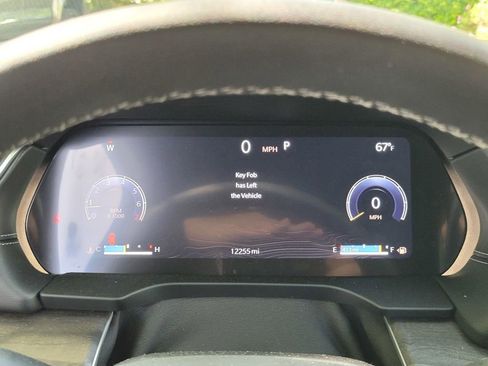 Used 2024 Jeep Grand Cherokee Limited w/ Black Appearance Package image 22