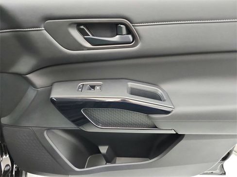 New 2026 Nissan Pathfinder SV image 39