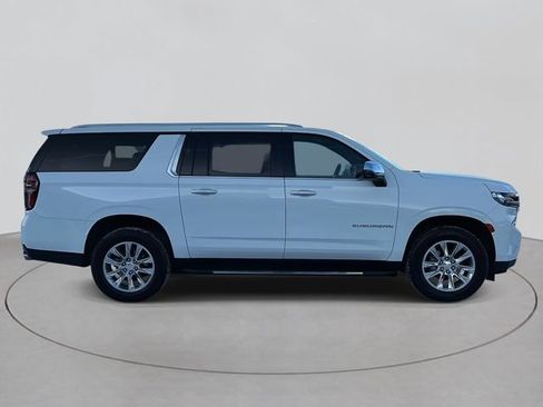 Used 2024 Chevrolet Suburban Premier w/ Premium Package image 4