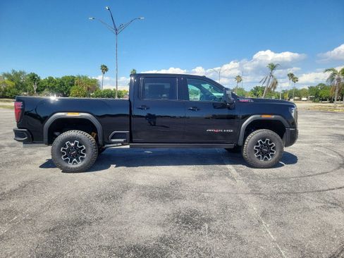 New 2026 GMC Sierra 2500 AT4X AWD/4WD image 4