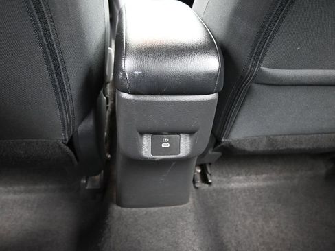 Used 2023 Nissan Versa SV image 34