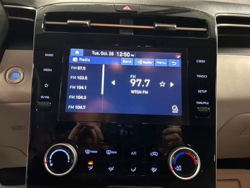 Used 2023 Hyundai Tucson SEL image 15