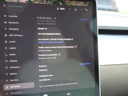 Used 2022 Tesla Model Y Long Range AWD/4WD image 19