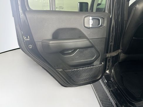 Used 2023 Jeep Wrangler Sahara w/ Cold Weather Group AWD/4WD image 25