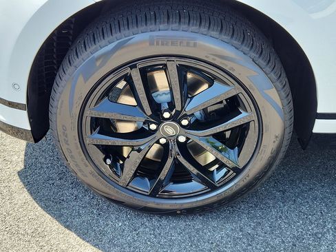 New 2026 Land Rover Range Rover Velar Dynamic SE image 9