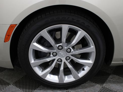 Used 2016 Cadillac XTS Luxury w/ Driver Awareness Package AWD/4WD image 37