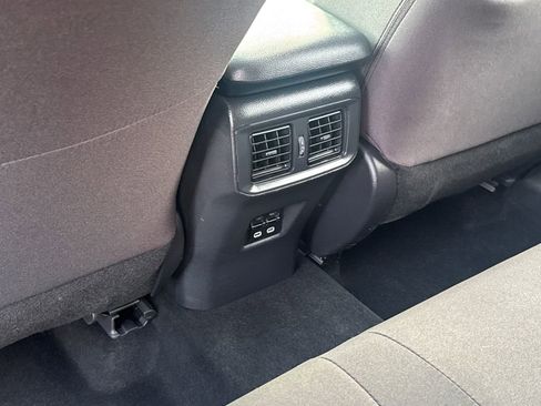 Used 2024 Toyota RAV4 SE w/ Convenience Package image 39