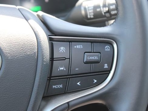 Certified 2025 Lexus UX 300h FWD image 17