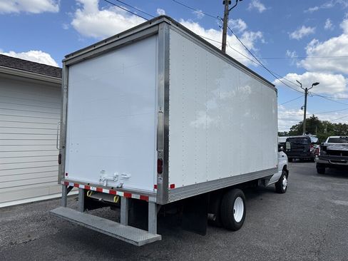 Used 2023 Ford E-350 and Econoline 350 Super Duty w/ Power Windows & Locks Group image 13