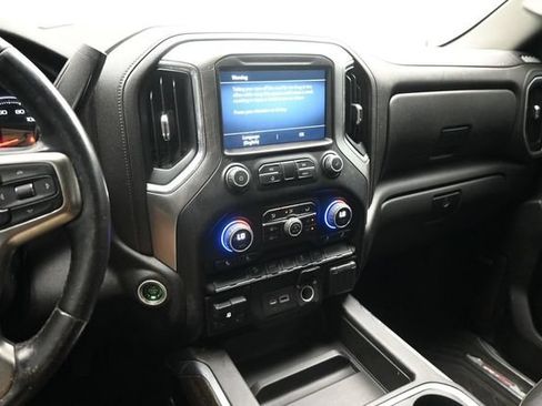Used 2022 Chevrolet Silverado 1500 LT Trail Boss w/ Convenience Package II AWD/4WD image 8