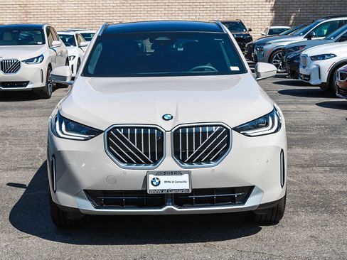 Used 2026 BMW X3 xDrive30i w/ Premium Package AWD/4WD image 2