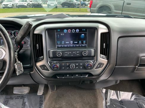 Used 2018 Chevrolet Silverado 1500 LT w/ All Star Edition AWD/4WD image 12