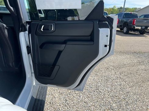 New 2025 Ford Bronco Outer Banks image 18