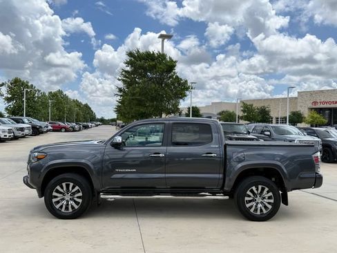 Used 2023 Toyota Tacoma Limited RWD image 8