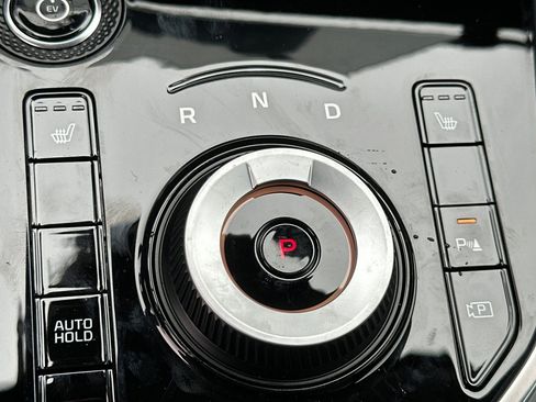 New 2026 Kia Niro Wind image 22