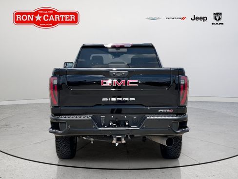 Used 2024 GMC Sierra 2500 AT4 w/ AT4 Premium Plus Package AWD/4WD image 5