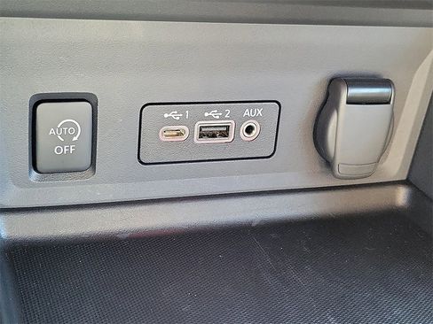 New 2025 Nissan Sentra SV w/ All-Weather Package image 11