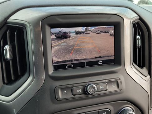 Used 2025 Chevrolet Silverado 2500 Custom w/ Custom Value Package image 28