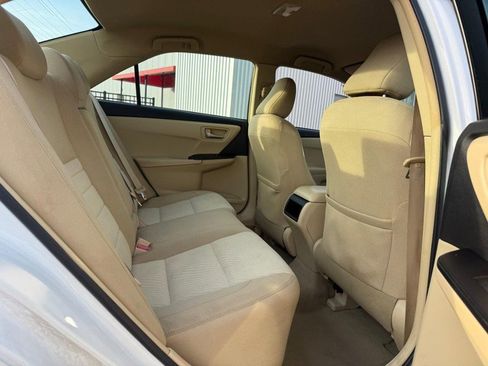 Used 2017 Toyota Camry LE image 9