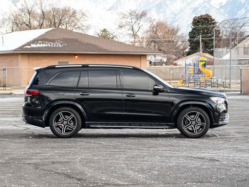 Used 2022 Mercedes-Benz GLS 450 4MATIC image 4