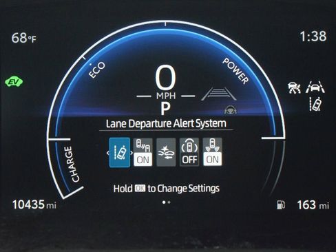 Used 2025 Toyota Camry SE w/ Convenience Package AWD/4WD image 4