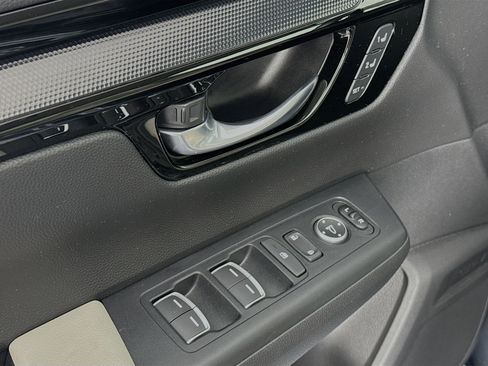 Certified 2025 Honda CR-V EX-L image 17