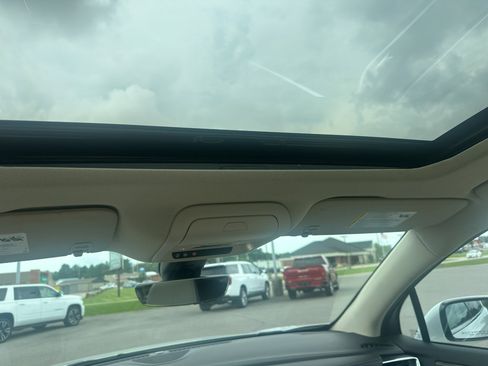 Used 2023 Buick Enclave Avenir w/ Avenir Technology Package image 12