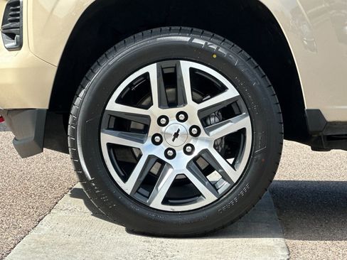 Used 2023 Chevrolet Colorado Z71 w/ Z71 Convenience Package 2 image 32