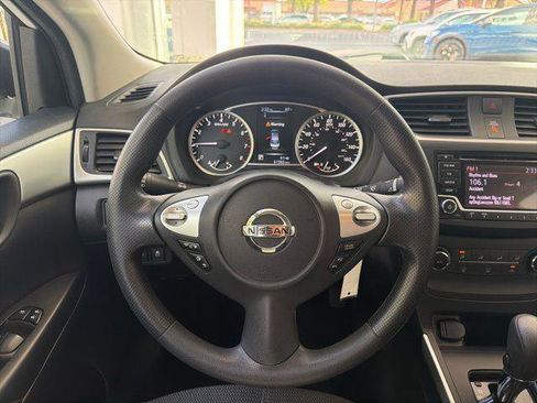 Used 2018 Nissan Sentra S image 20