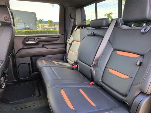 Used 2024 GMC Sierra 2500 AT4 w/ AT4 Premium Plus Package AWD/4WD image 30