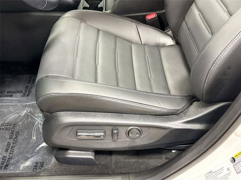Used 2025 Honda CR-V EX-L image 19