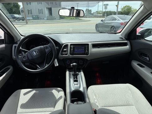 Used 2022 Honda HR-V LX image 22
