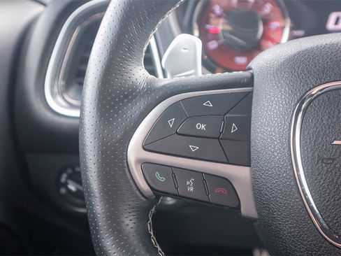 Used 2015 Dodge Challenger SRT Hellcat image 12