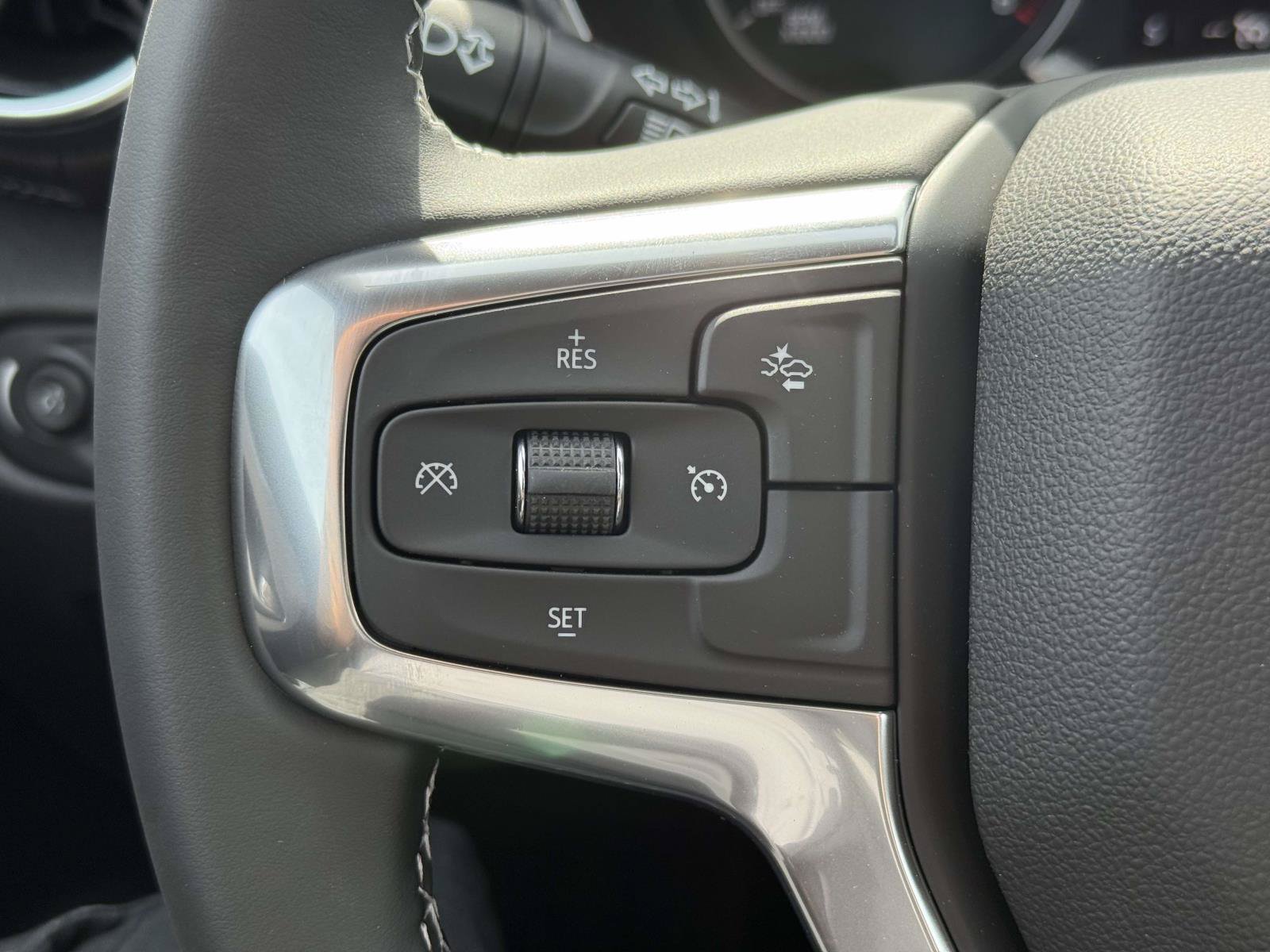 New 2026 Chevrolet Blazer LT w/ Midnight/Sport Edition AWD/4WD image 18