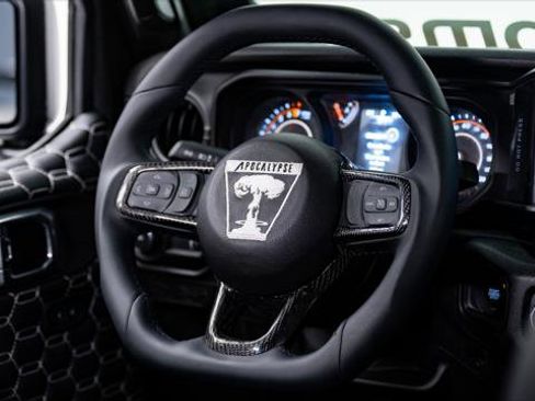 Used 2026 Jeep Gladiator Sport image 40