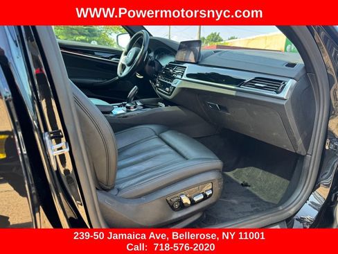 Used 2019 BMW M550i xDrive w/ Premium Package AWD/4WD image 27