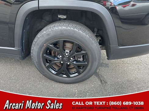 Used 2022 Jeep Grand Cherokee L Limited w/ Luxury Tech Group II image 13